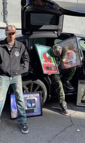 Don Toliver wearing Bape jeans