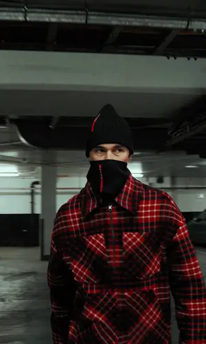 Obladaet wearing Prada other