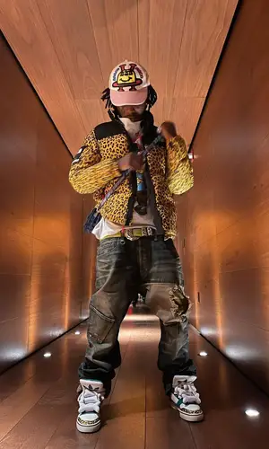 Lil Uzi Vert wearing B.B. Simon belt