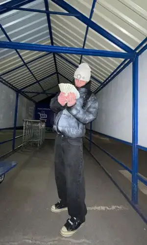 Lil Morty’s Outfit in Racer Worldwide Jacket, Palm Angels Sneakers & Chrome Hearts Hat (2021)