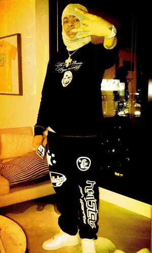 Lil Gotit wearing Hellstar sweatshirt