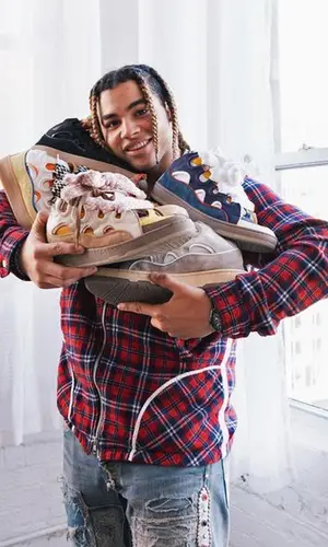 24kGoldn’s Outfit in Undercover Jacket, Kapital Jeans & Lanvin Sneakers (2021)