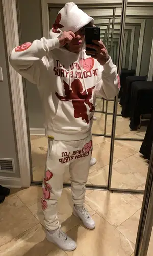 Lil Skies’ Outfit in Cough Syrup Hoodie & Nike Sneakers (2021)
