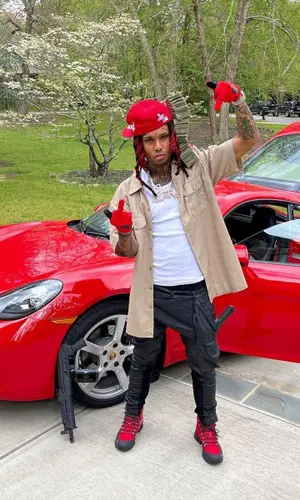 Lil Gnar wearing Roa boots
