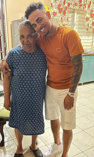 Ozuna wearing Dolce & Gabbana t-shirt