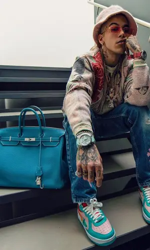 Sfera Ebbasta wearing Hermes bag