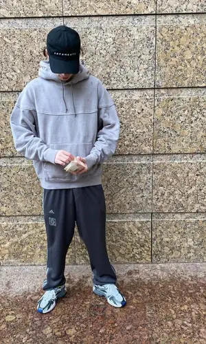 Rocket’s Outfit in Cav Empt Hoodie, Adidas Pants & Yeezy (2021)