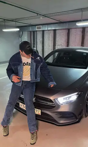THRILL PILL wearing Levi’s jacket