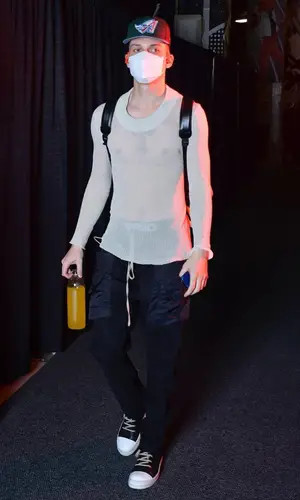 Tyler Herro wearing Henry Mask other