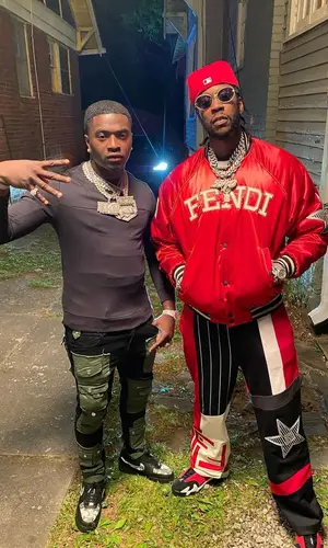 2 Chainz wearing New Era cap