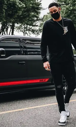 Ben Simmons’ Outfit in Burberry T-Shirt, Amiri Pants & Jordan Sneakers (2021)