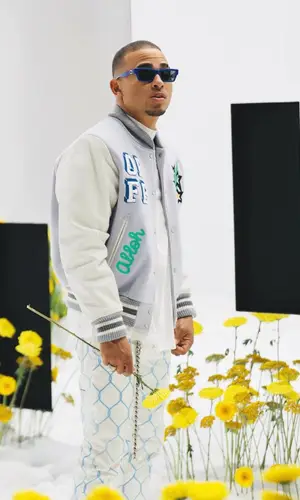 Ozuna wearing Versace eyewear