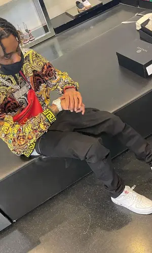 Soulja Boy wearing Gucci bag