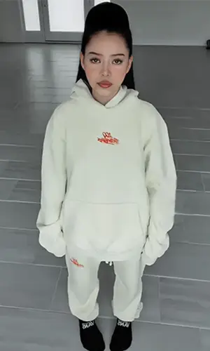 Bella Poarch wearing 100 Thieves hoody