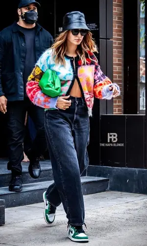 Hailey Bieber wearing Ashley Williams sweater