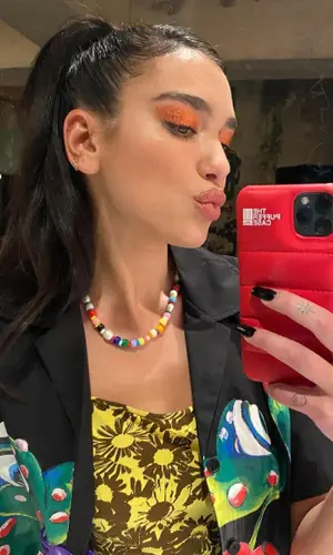 Dua Lipa wearing Marc Jacobs t-shirt