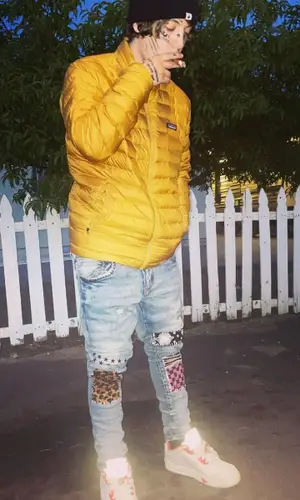 Lil Xan wearing Jordan sneakers