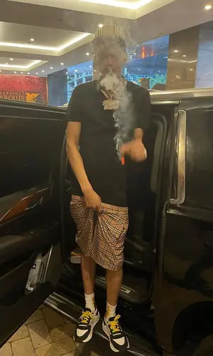 Stunna 4 Vegas wearing Burberry shorts