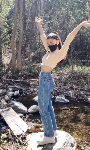 Ariana Grande’s Outfit in JoosTricot Top, Slvrlake Jeans & Superga Sneakers (2021)
