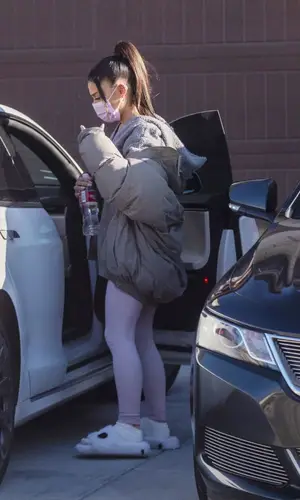 Ariana Grande wearing Zizi Donohoe sandal
