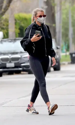 Sofia Richie wearing New Balance sneakers