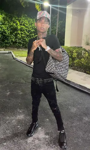 Swae Lee wearing Vintage cap