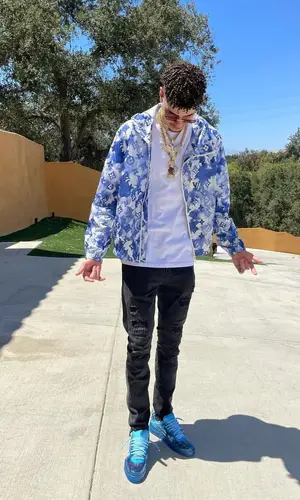 LaMelo Ball wearing Louis Vuitton belt