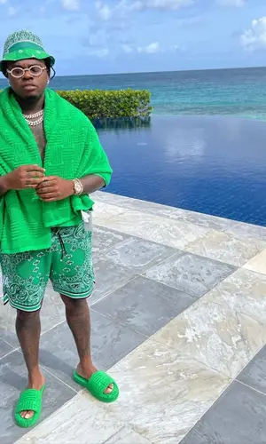 Gunna wearing Kapital hat