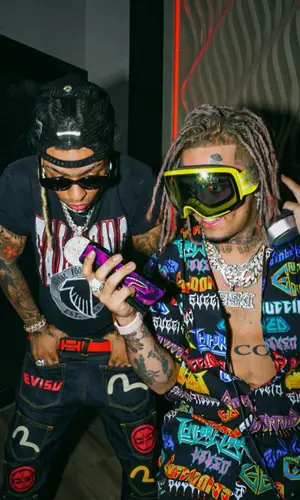 Ronny J wearing Nike underwear
