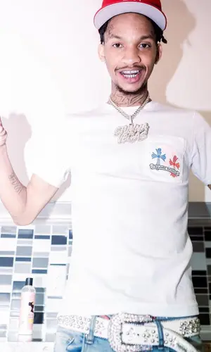 Stunna 4 Vegas wearing Chrome Hearts sock