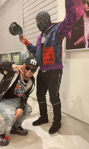 Desto Dubb wearing B.B. Simon belt
