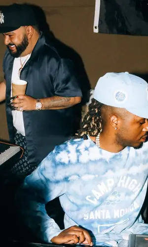Metro Boomin wearing New Era hat