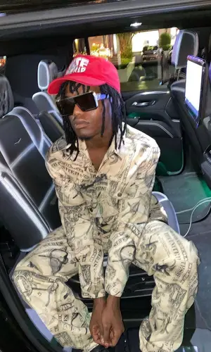 Ian Connor’s Outfit in 424 Shirt, Louis Vuitton Eyewear & Wtfck Jay Cap (2021)