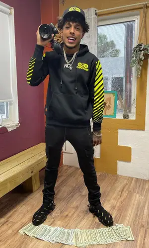 King Cid wearing TheArsenale hoody