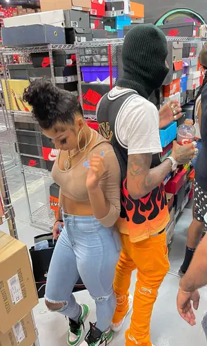 Blueface’s Outfit in Mitchell & Ness Jersey, Don't Let Mom Find Out Jeans & Dior Sneakers (2021)