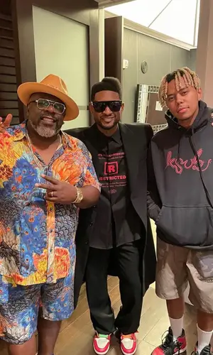 Cordae wearing Nike sneakers