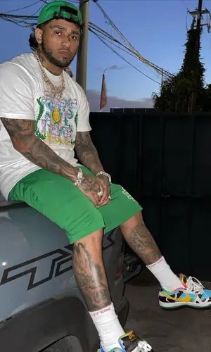 Bryant Mayers wearing Supreme sock