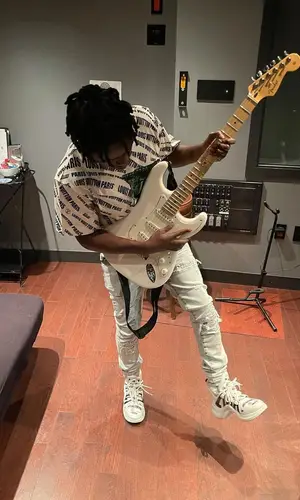 Jackboy wearing Fender other