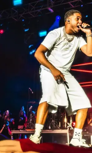 Myke Towers wearing Off-White sock
