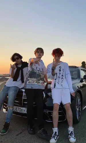 Flesh’s Outfit in Fendi Sweatshirt, Amiri Jeans & Gucci Belt (2021)