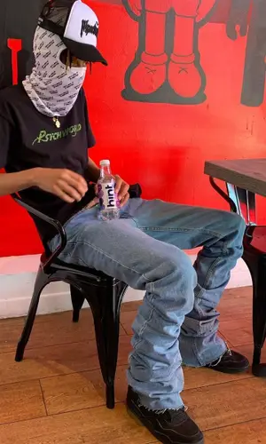 Slump6s’ Outfit in Psychworld T-Shirt, Phantom Global Cap & Cough Syrup Hat (2021)