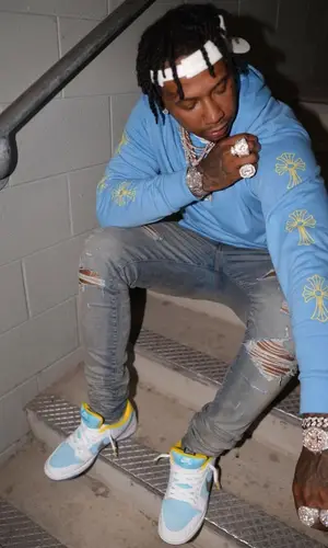 Moneybagg Yo wearing Drake Merch hoody