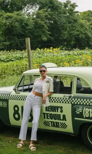 Kendall Jenner wearing Dmy By Dmy eyewear