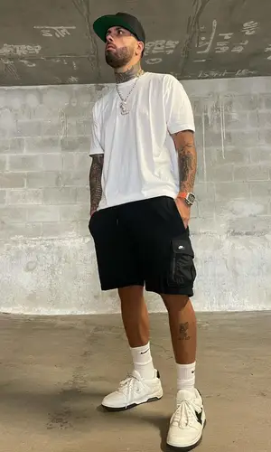 Nicky Jam wearing Nike sock