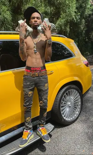 Key Glock wearing Fendi belt