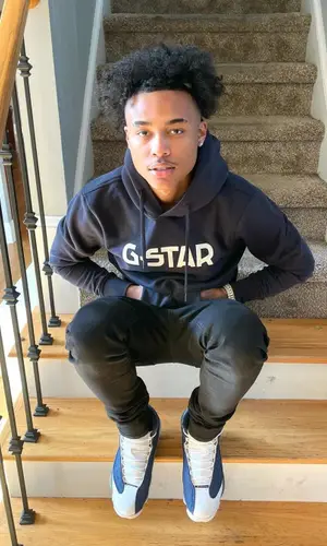 Luh Kel’s Outfit in G - Star Hoodie, Ksubi Jeans & Jordan Sneakers (2021)