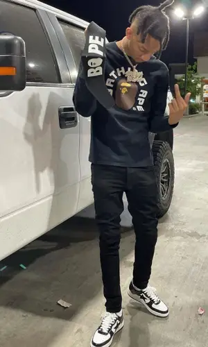 Stunna 4 Vegas wearing Bape sweatshirt