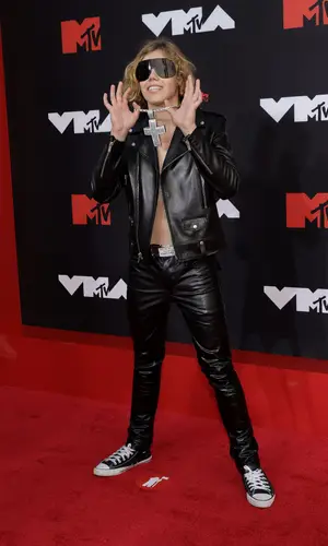 The Kid Laroi’s Outfit in Saint Laurent Jacket, Converse Sneakers & Gallery Dept. Belt (2021)