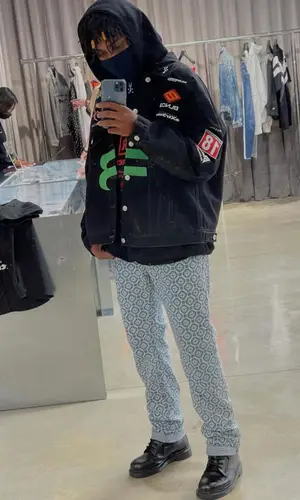 Snot’s Outfit in Balenciaga Jacket, Vetements Hoodie & Casablanca Jeans (2021)
