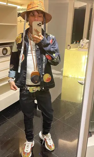 Swae Lee wearing JW Anderson bag